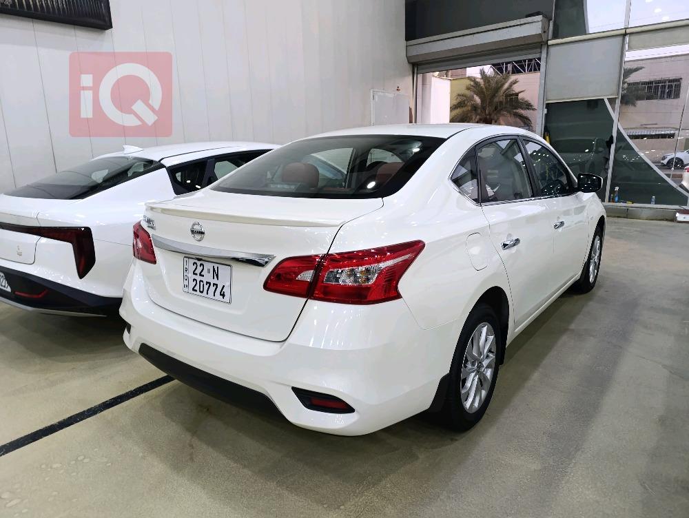 نيسان سنترا